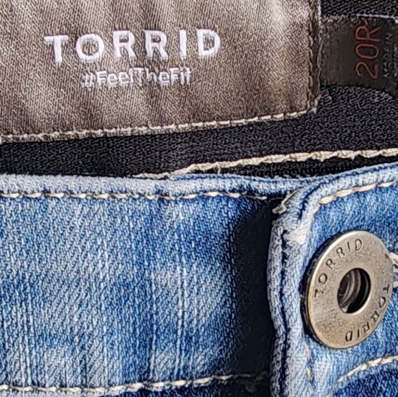 Torrid Feel The Fit Capri 20R - Picture 3 of 4